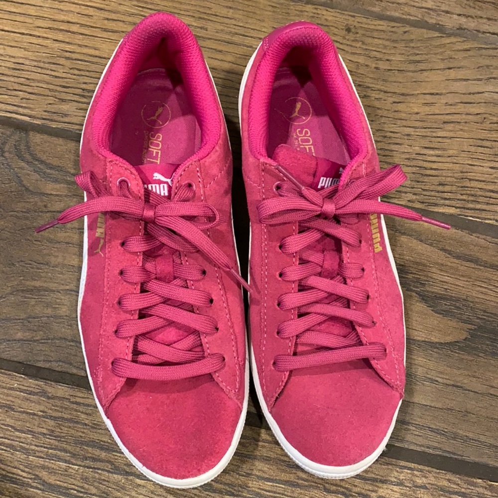 Hot pink Puma sneakers size 9